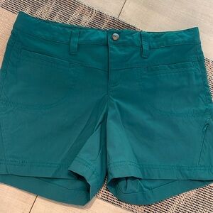 Athleta Women’s size 6 shorts
